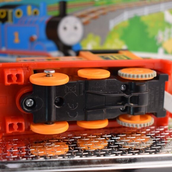Nia 18 Trackmaster Orange Motorized Engine Train Thomas & Friends Working 2021 - Picture 7 of 7